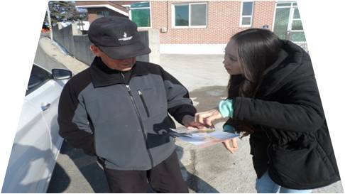 조합장선거 홍보 및 주요일정 안내를 위한 어르신들과의 만남(1)